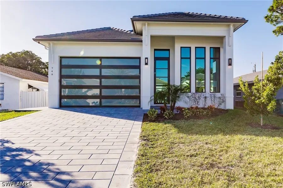 748 110th Avenue N, Naples, FL 34108 - #3