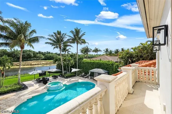 2558 Escada Court, Naples, FL 34109