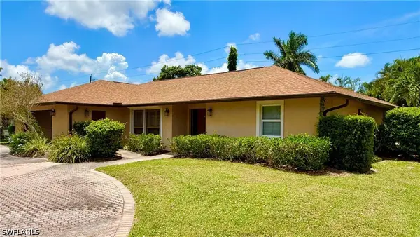 2171 Kings Lake Boulevard, Naples, FL 34112