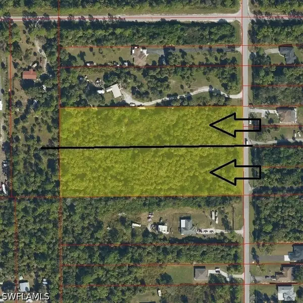 Desoto Boulevard S, Naples, FL 34117