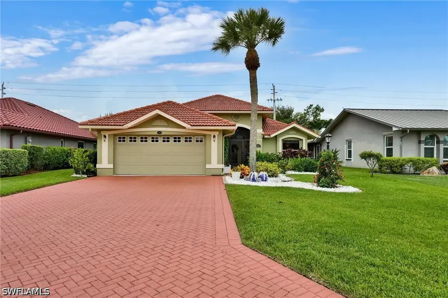 5866 Westbourgh Court, Naples, FL 34112 - #2