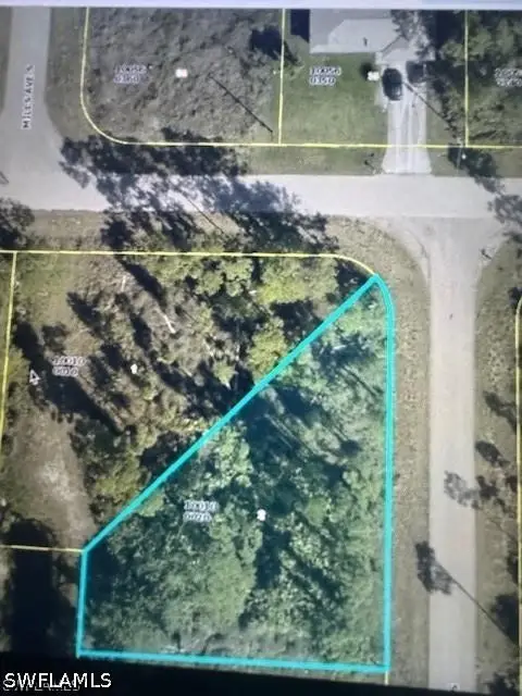 1010 Manikin Avenue S, Lehigh Acres, FL 33974