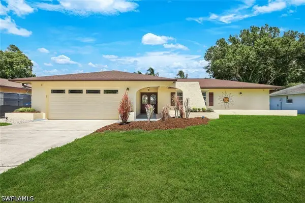 2530 10th Street N, Naples, FL 34103
