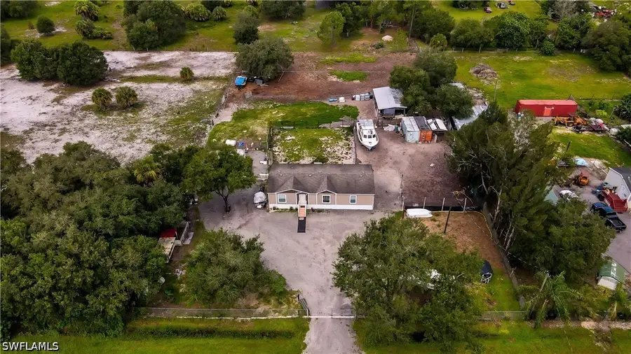 130 S Nogal Street, Clewiston, FL 33440 - #3