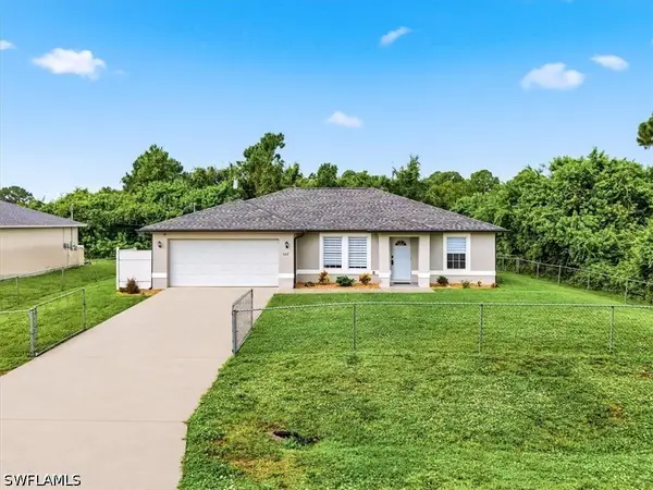 5217 3rd Street W, Lehigh Acres, FL 33971