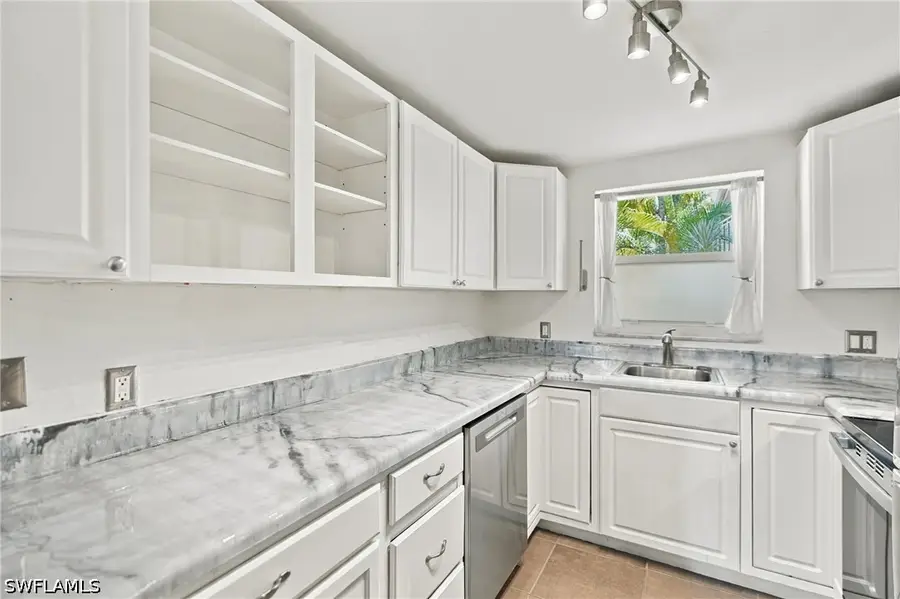 4290 Gulfstream Drive #5, Naples, FL 34112 - #3