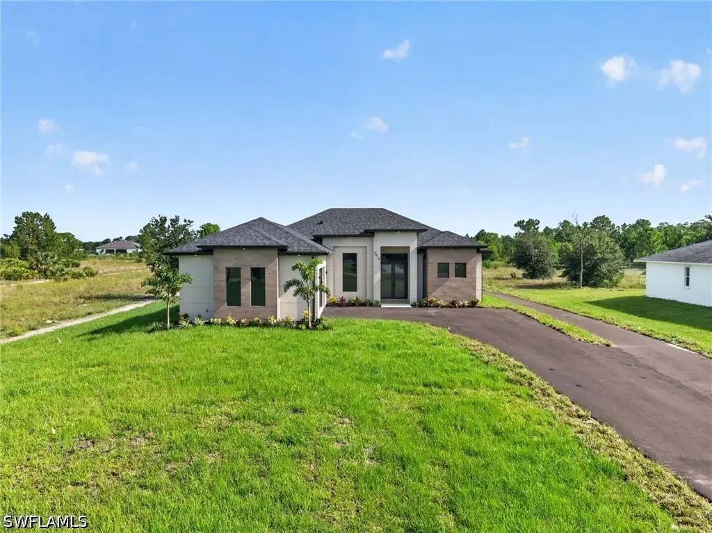 2613 43rd Avenue Ne, Naples, FL 34120 - #1