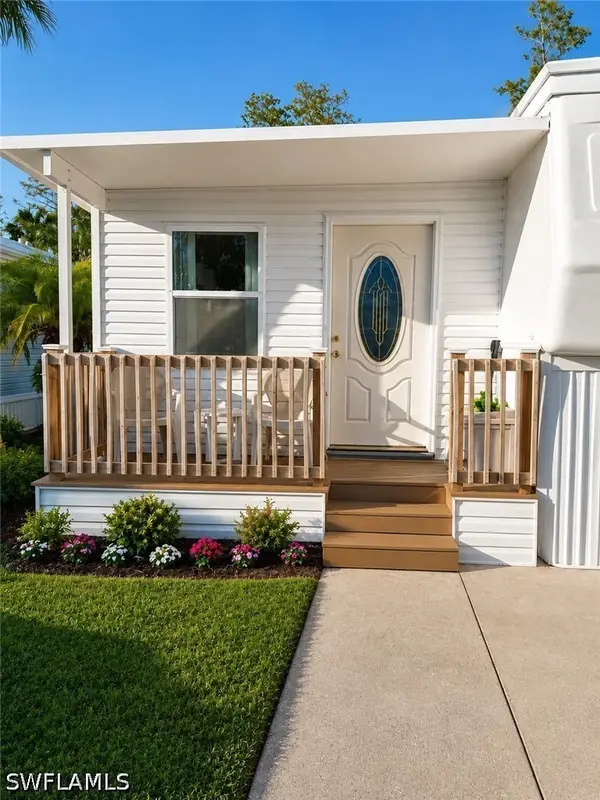 158 Cheetah Drive #158, Naples, FL 34114