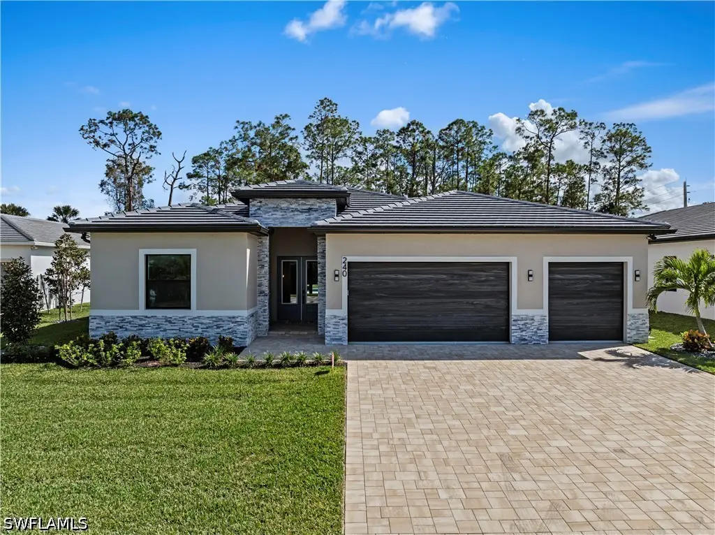 240 Allamanda Way, Naples, FL 34114 - #1