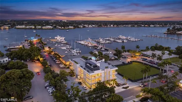 1165 8th Street S #302, Naples, FL 34102