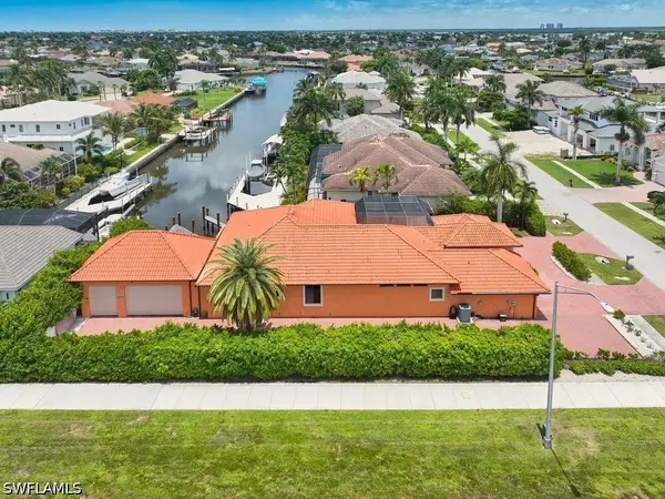 10 Anchor Court, Marco Island, FL 34145