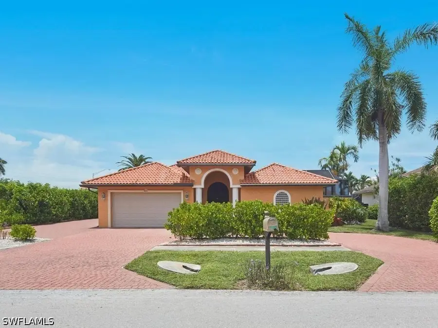 10 Anchor Court, Marco Island, FL 34145 - #3