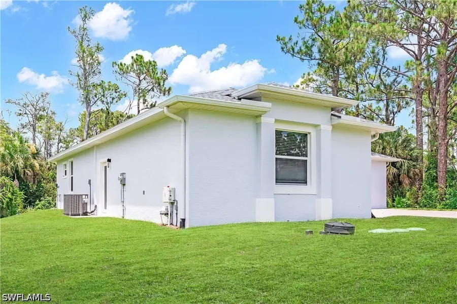 578 Woodview Drive, Lehigh Acres, FL 33972 - #3