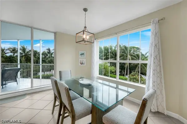 300 Dunes Boulevard #203, Naples, FL 34110
