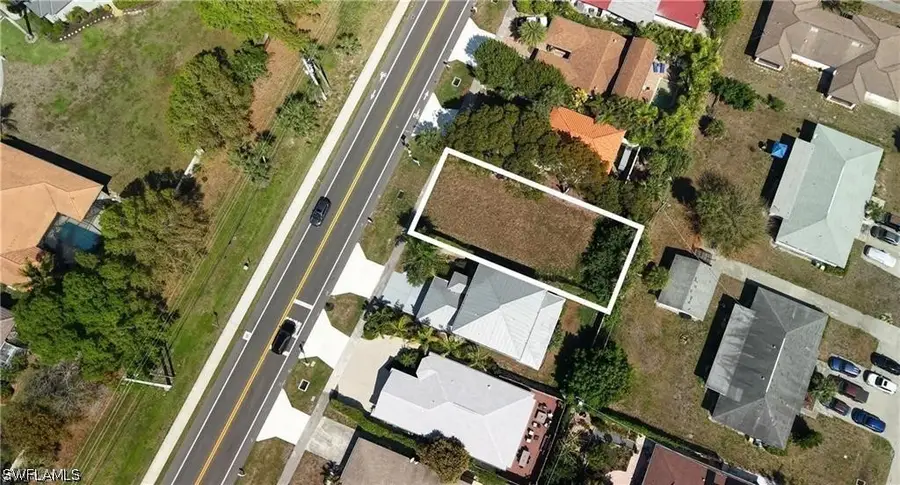 686 111th Avenue N, Naples, FL 34108 - #3