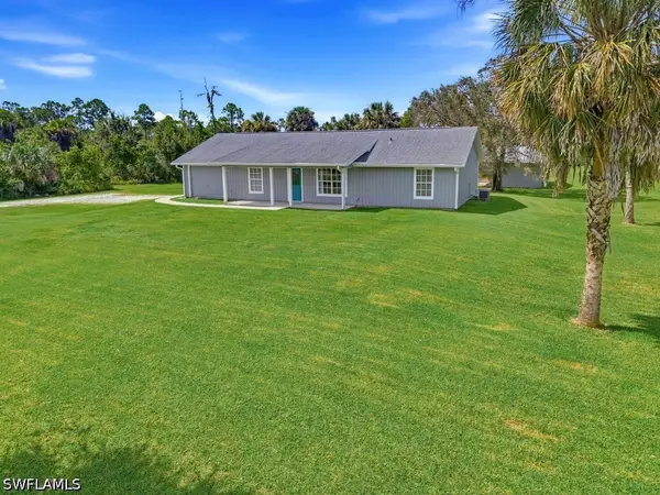 1131 10th Avenue Ne, Naples, FL 34120