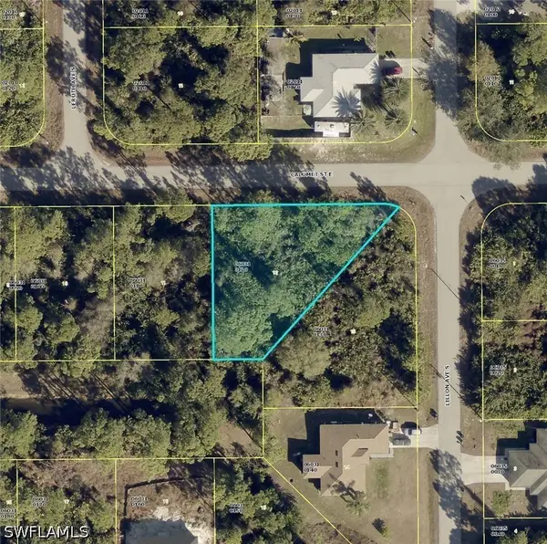 762 Calumet Street E, Lehigh Acres, FL 33974