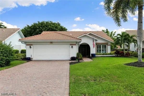 221 Kings Way, Naples, FL 34104