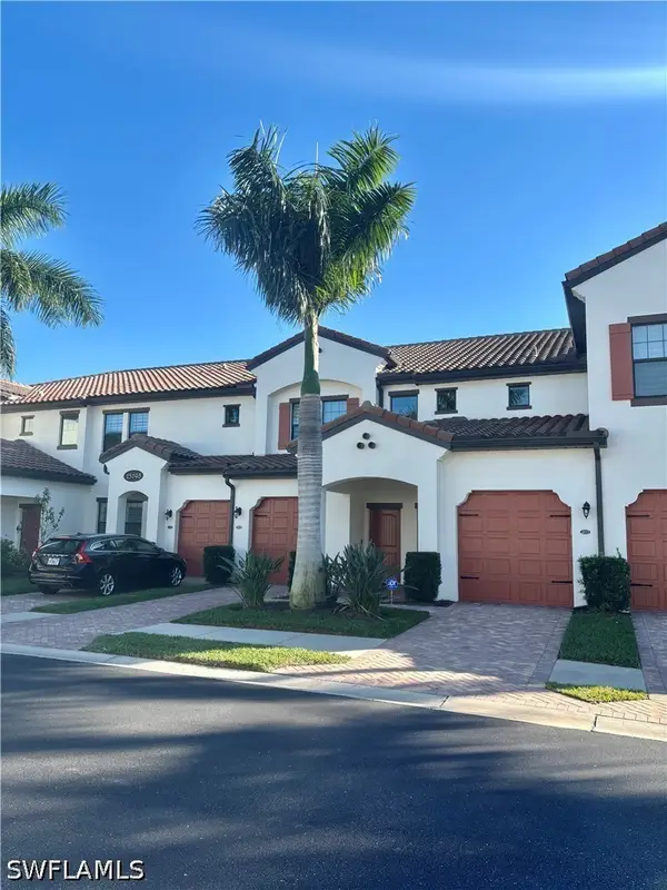 15148 Palmer Lake Circle #202, Naples, FL 34109