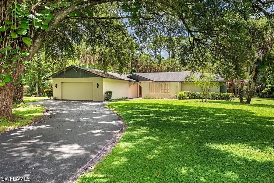 6040 Lancewood Way, Naples, FL 34116 - #2