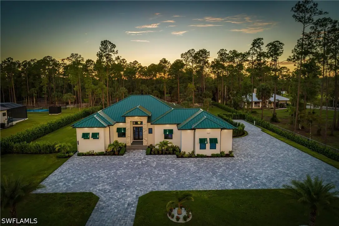 1347 23rd Street Sw, Naples, FL 34117 - #1