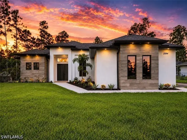2594 50th Avenue Ne, Naples, FL 34120