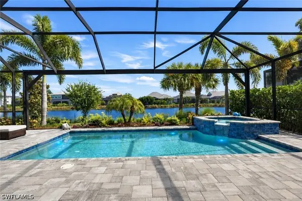 6061 Lucaya Way, Naples, FL 34113