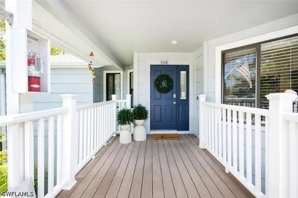 506 Courtside Drive #E201, Naples, FL 34105