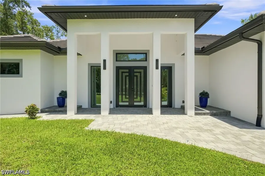 209 35th Avenue Nw, Naples, FL 34120 - #2