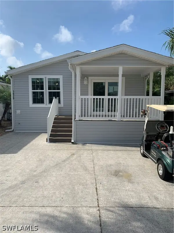 1626 Diamond Lake Circle, Naples, FL 34114