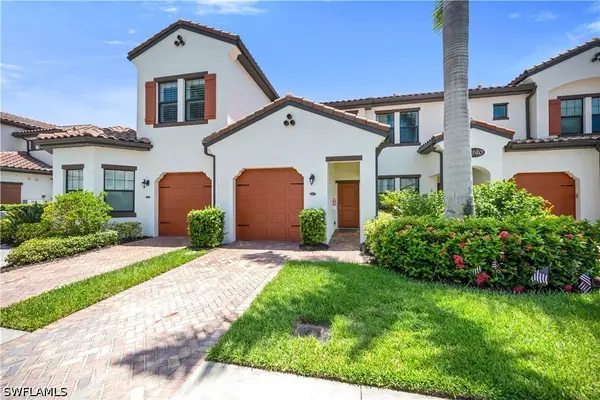15140 Palmer Lake Circle #201, Naples, FL 34109