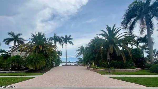 4931 Coach Lane, Naples, FL 34114