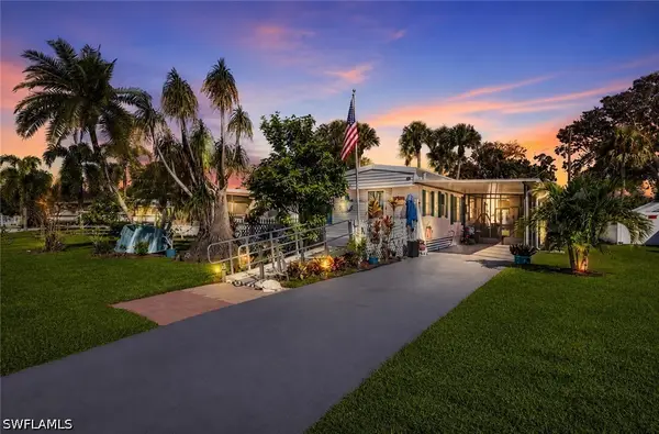 20 Derhenson Drive, Naples, FL 34114