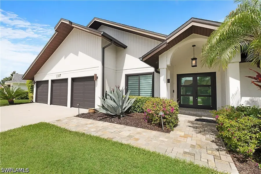 2307 Queens Way, Naples, FL 34112 - #2