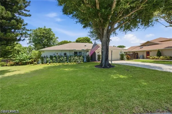 221 Channing Court, Naples, FL 34110