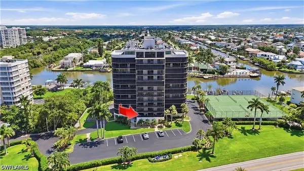 11030 Gulf Shore Drive #104, Naples, FL 34108
