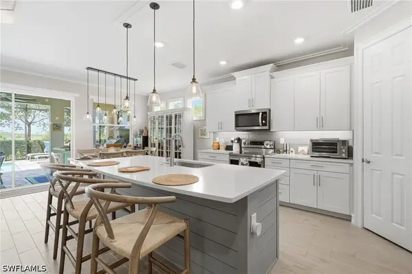 28113 Seasons Tide Avenue, Bonita Springs, FL 34135