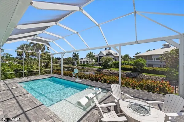 18151 Parkridge Circle, Fort Myers, FL 33908