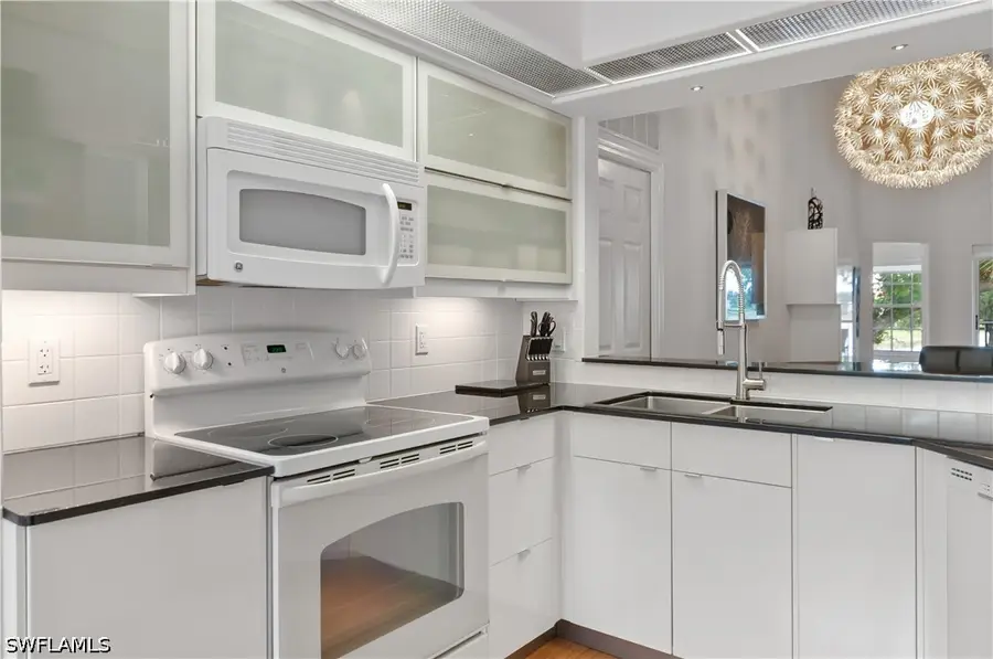 28072 Cavendish Court #2211, Bonita Springs, FL 34135 - #3