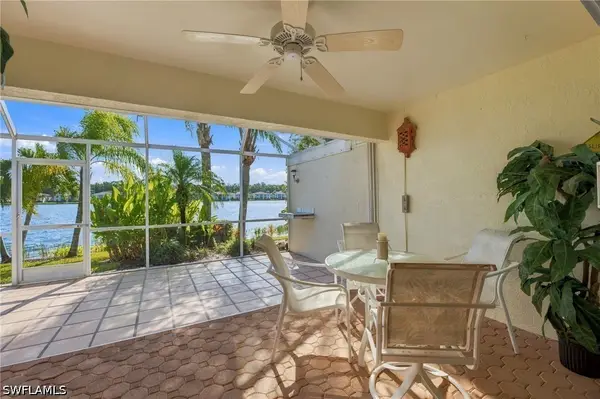 2872 W Crown Pointe Boulevard, Naples, FL 34112
