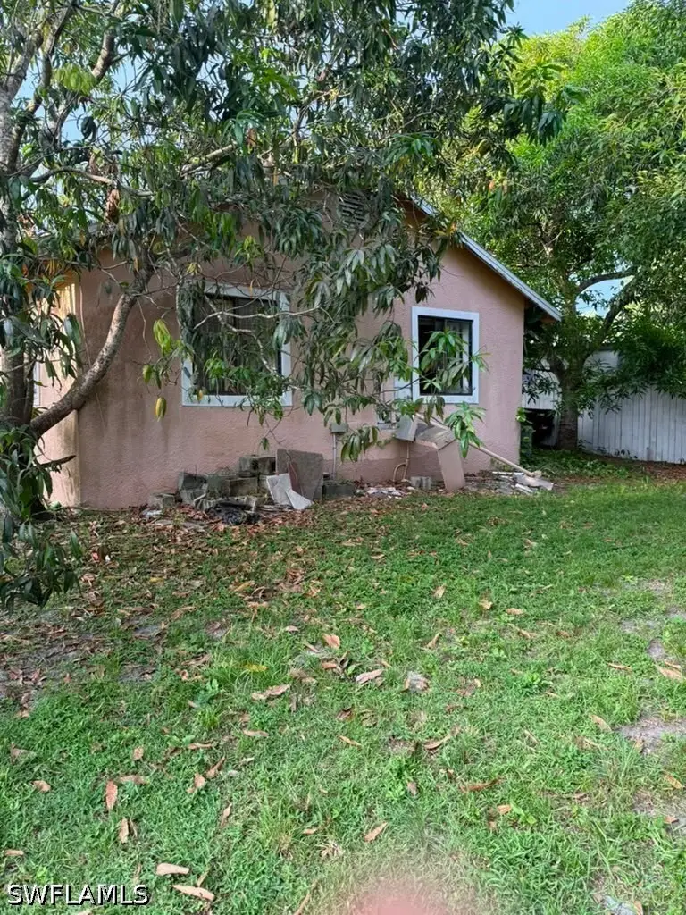 5226 Dixie Drive, Naples, FL 34113 - #2