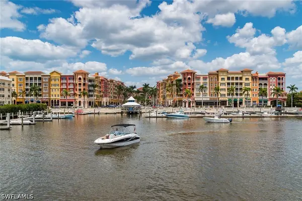 451 Bayfront Place #5405, Naples, FL 34102