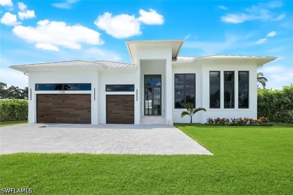 1248 13th Avenue N, Naples, FL 34102