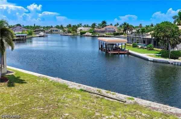 1674 Briarwood Court, Marco Island, FL 34145