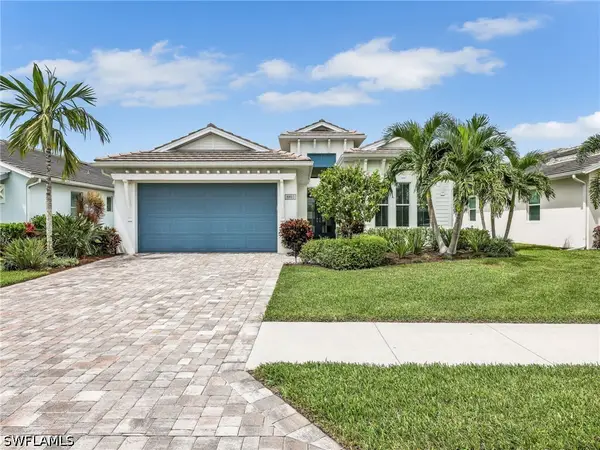 8893 Redonda Drive, Naples, FL 34114