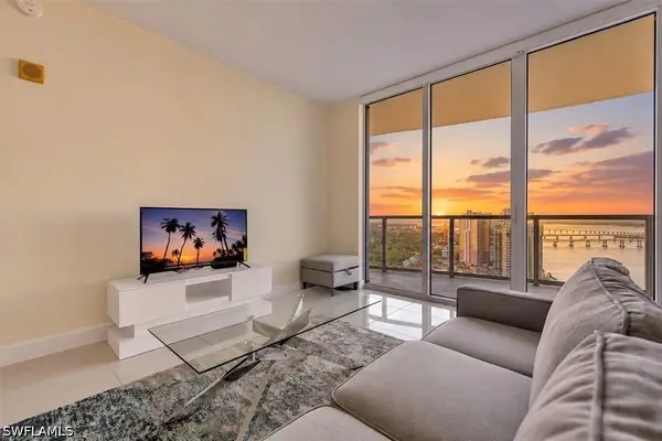 3000 Oasis Grand Boulevard #2802, Fort Myers, FL 33916