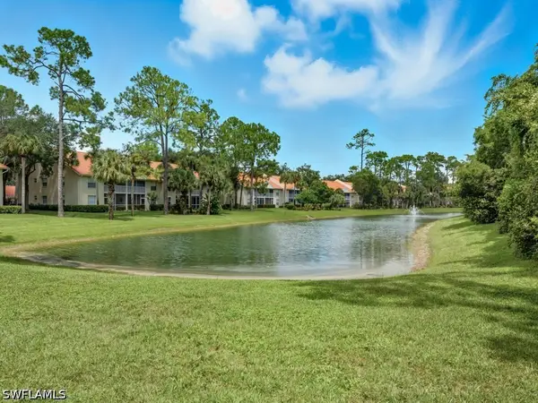 145 Robin Hood Circle #104, Naples, FL 34104