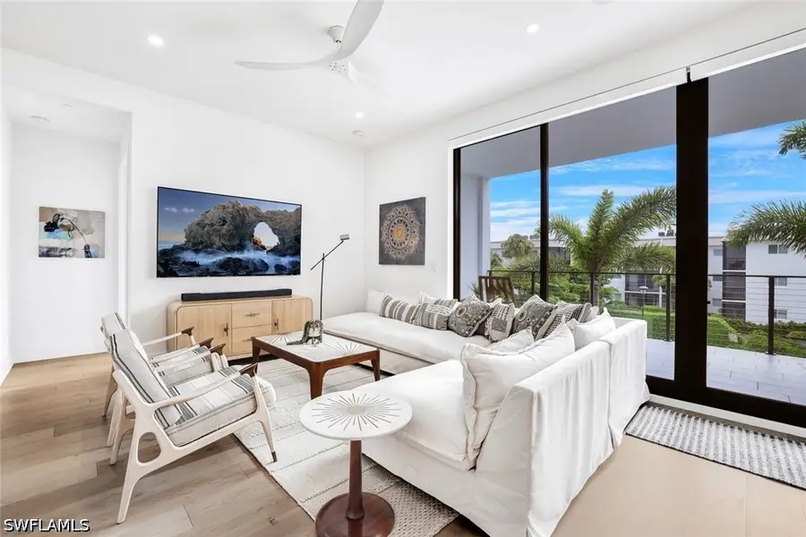 850 Central Avenue #207, Naples, FL 34102 - #2