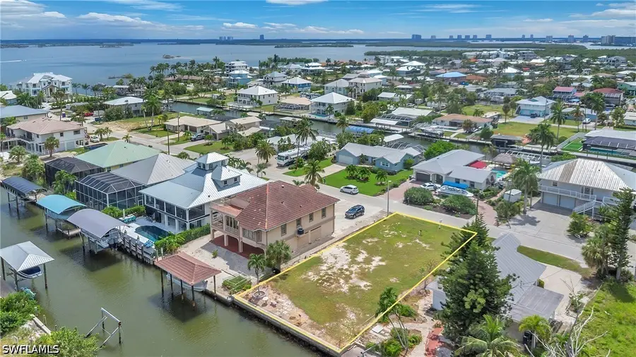 185 Egret Street, Fort Myers Beach, FL 33931 - #2