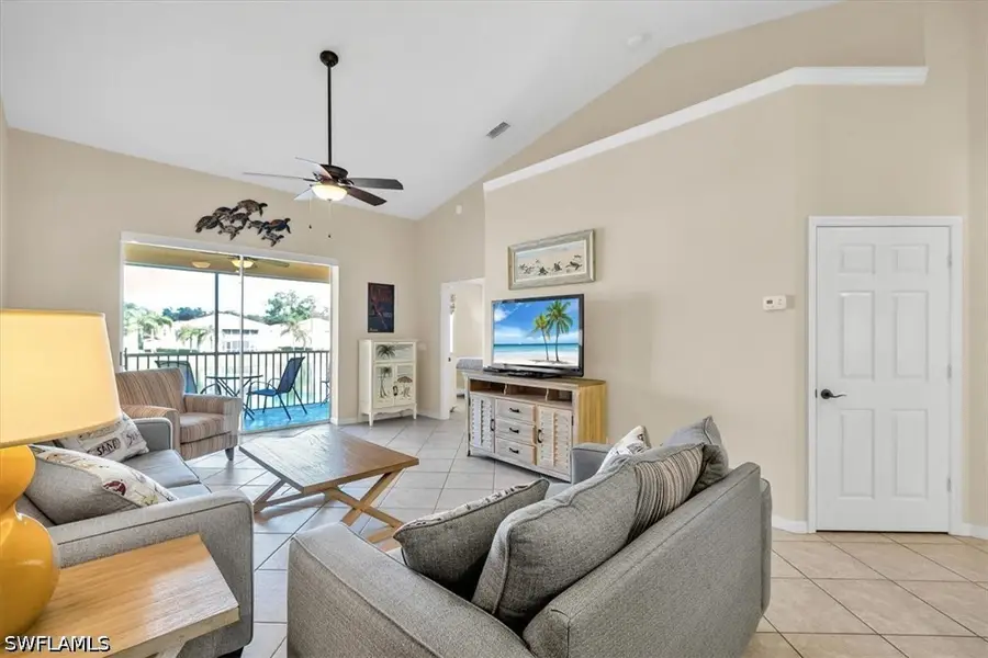 250 Robin Hood Circle #202, Naples, FL 34104 - #2